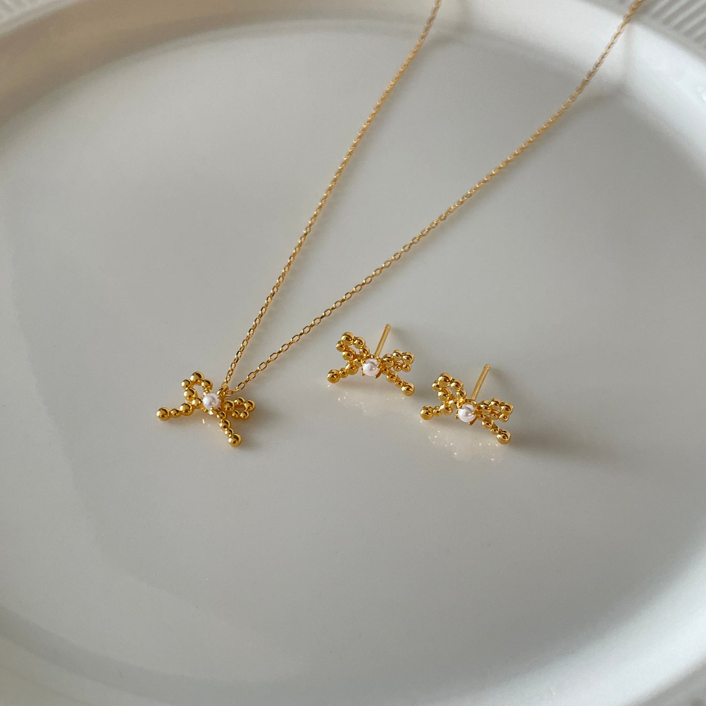 Bubble ribbon earrings