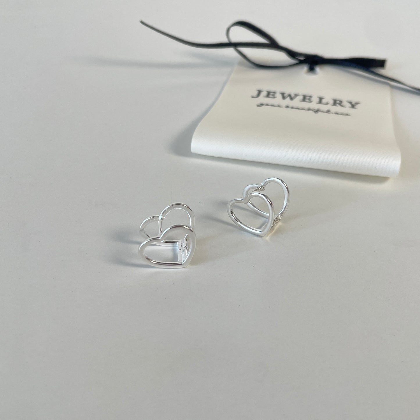 Cube heart onetouch earrings