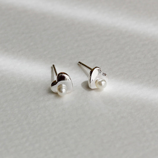 Joy pearl earrings