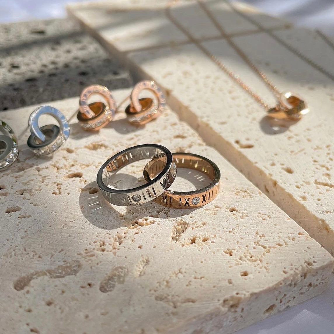 The classic romanian necklace