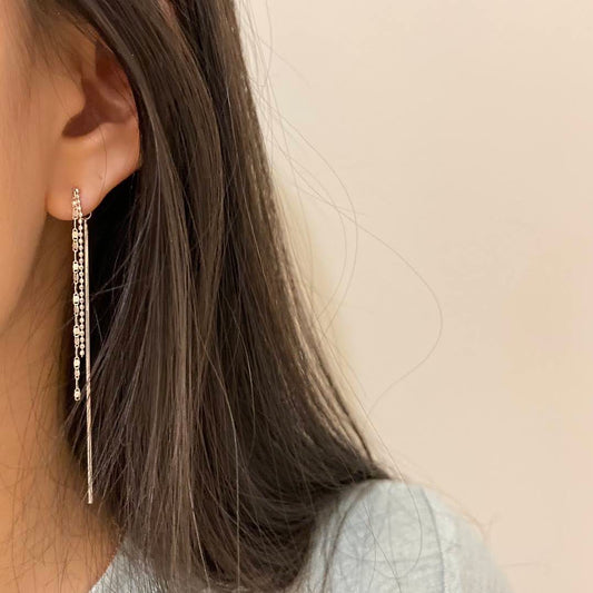 IU long chain earrings