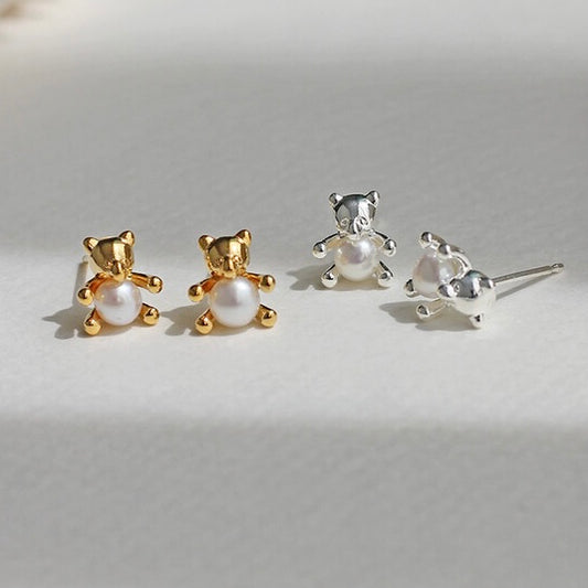 Teddy pearl earrings