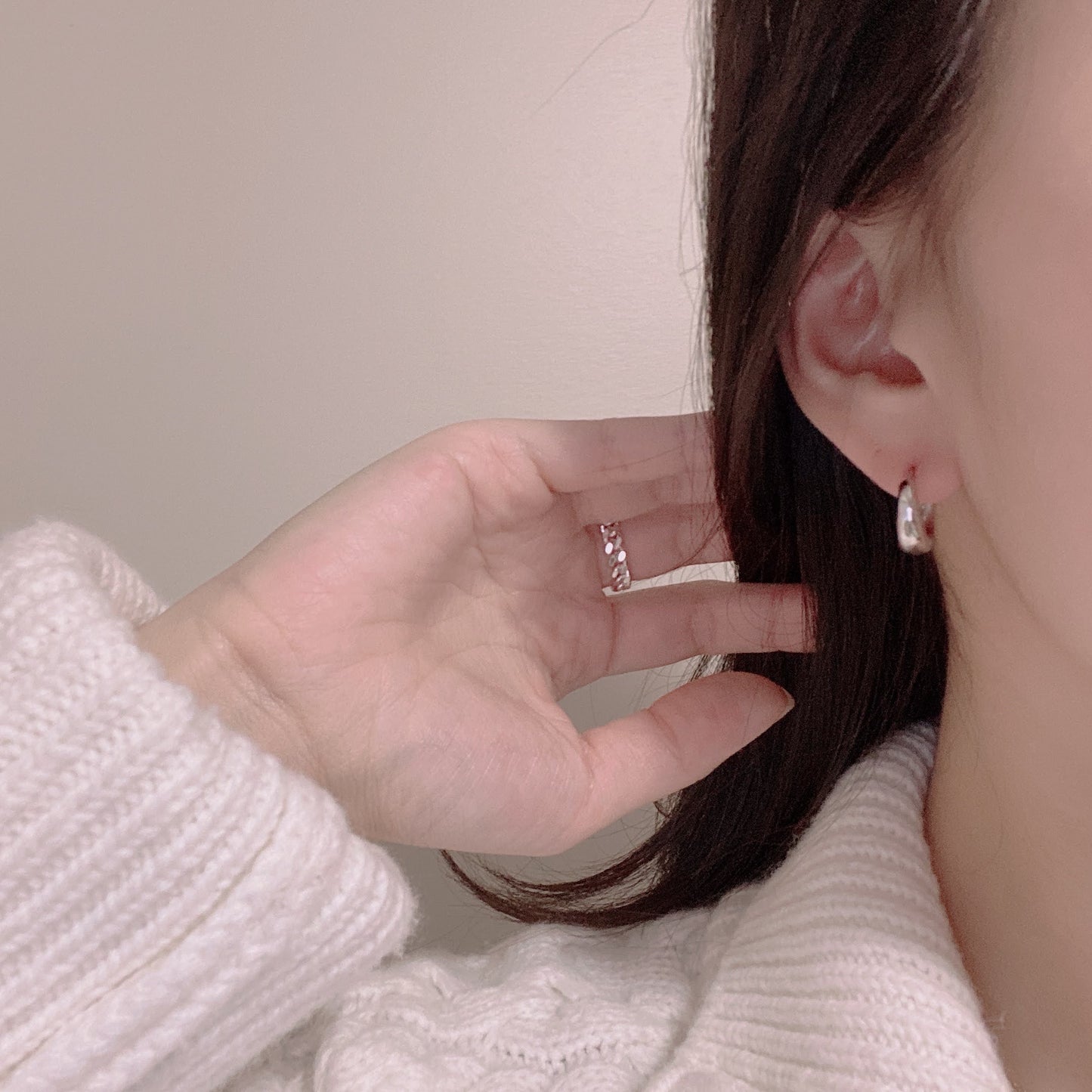 Pie one-touch earrings