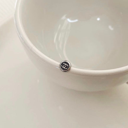 Vintage mini cc piercing