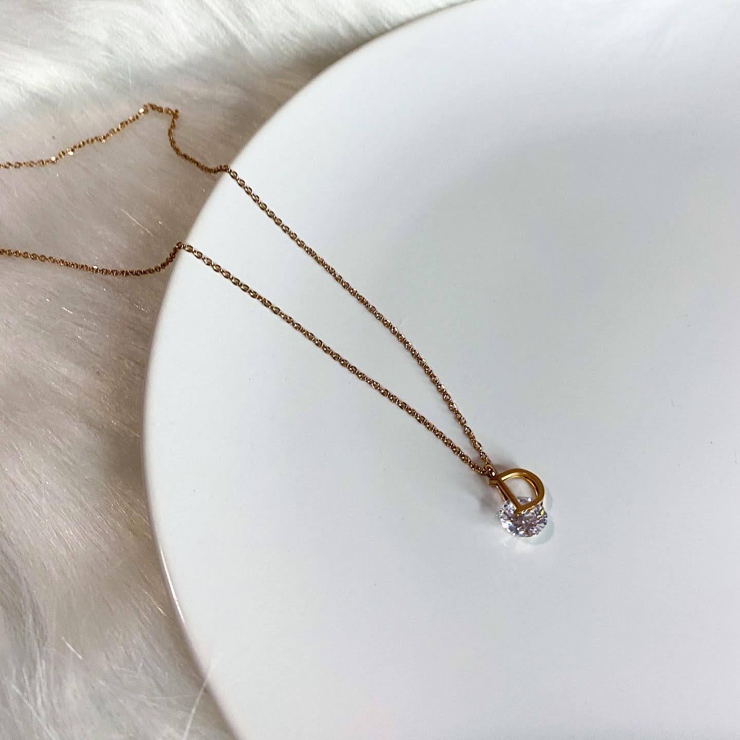 The diamond necklace