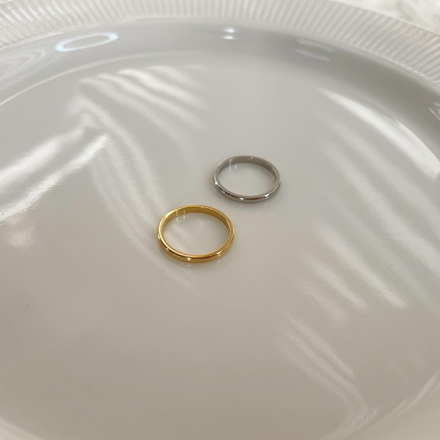 Surgical plain ring