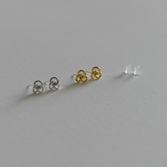 Three ring stud earrings