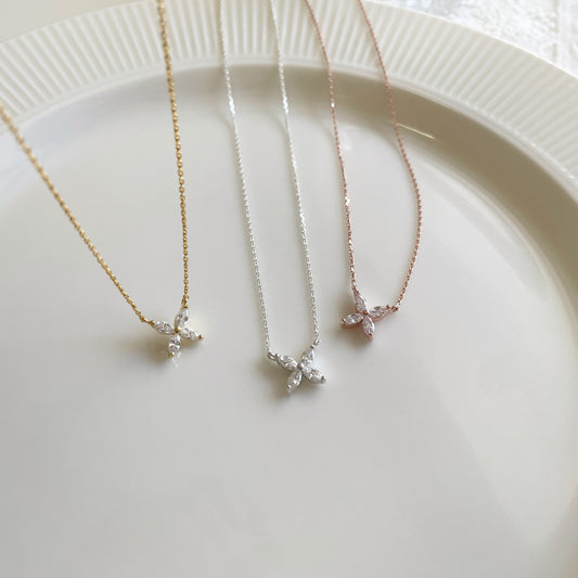 Summer flower necklace