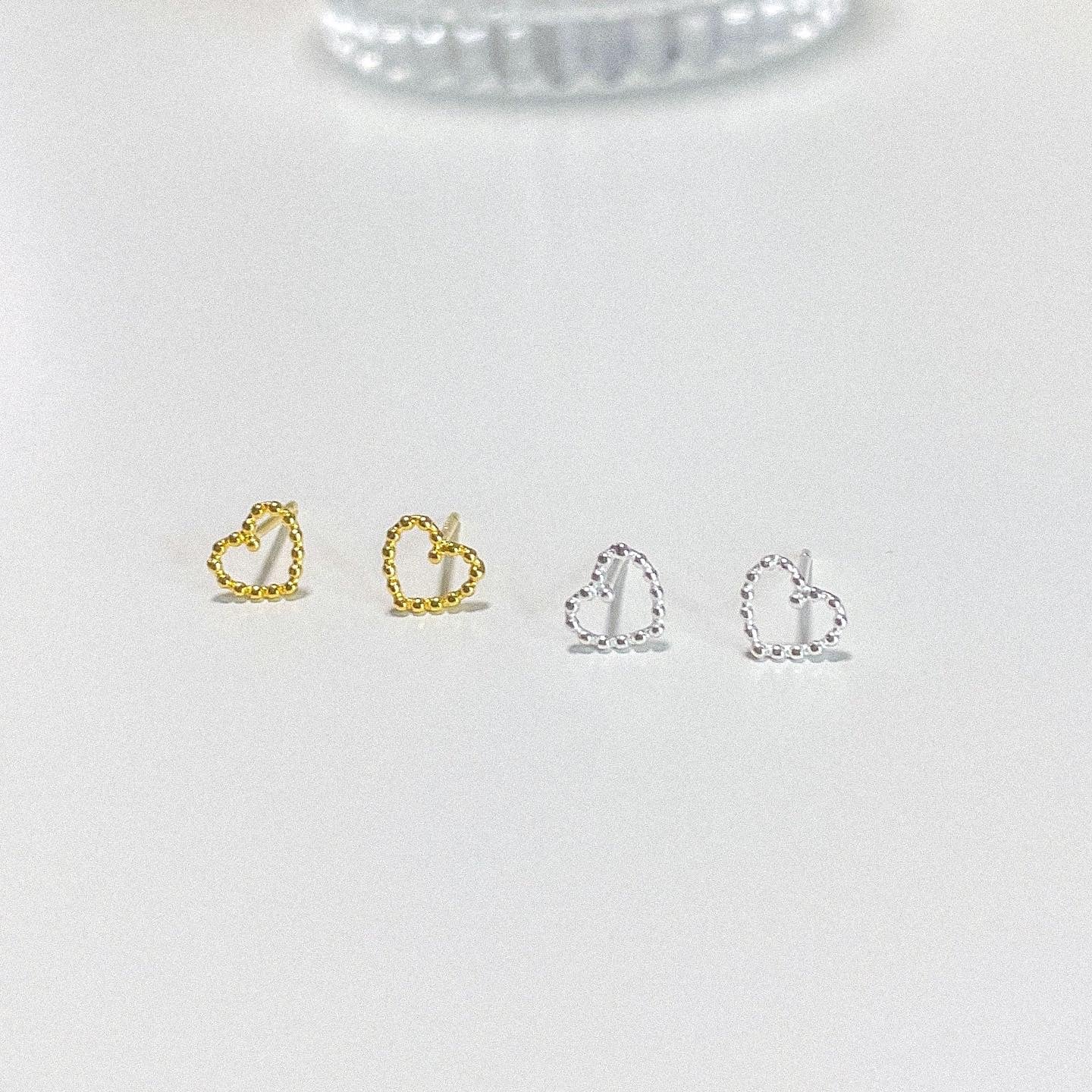 Airy heart earrings