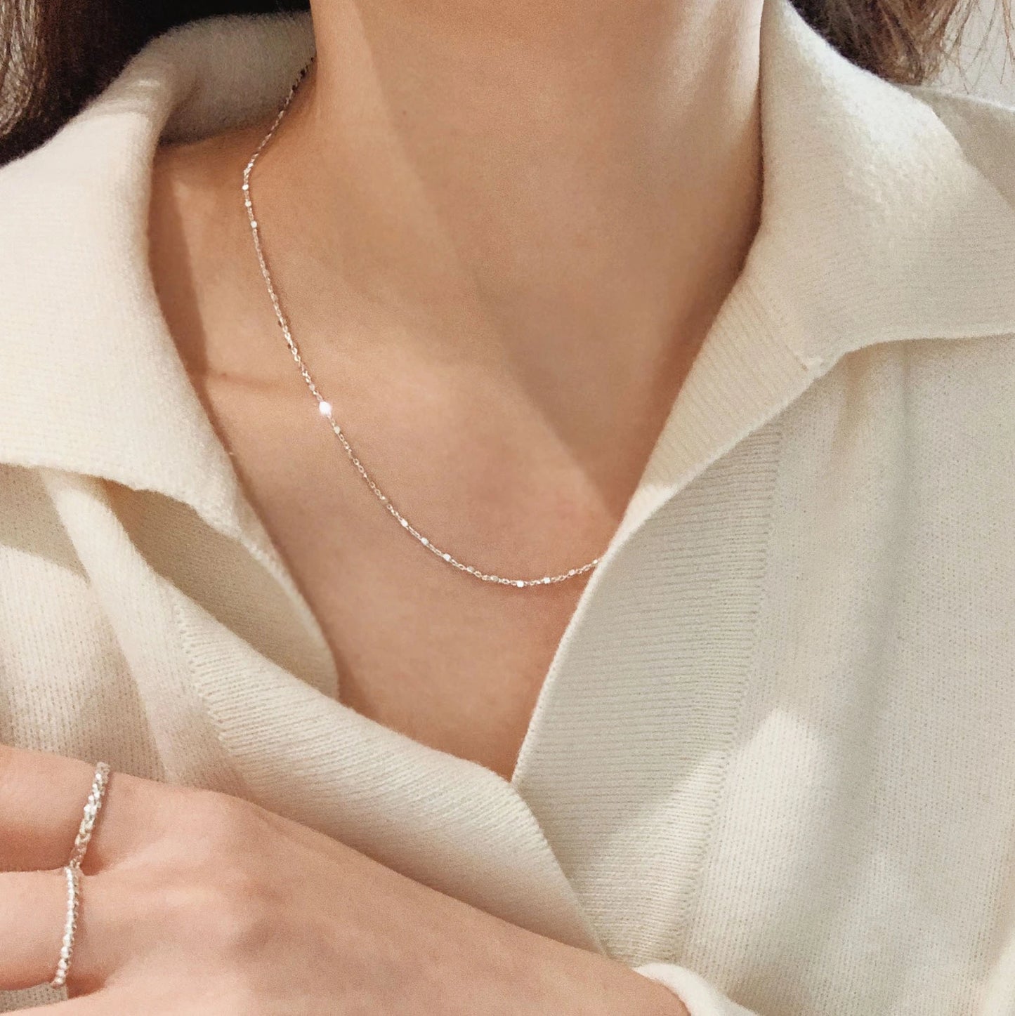 Silver cube point necklace