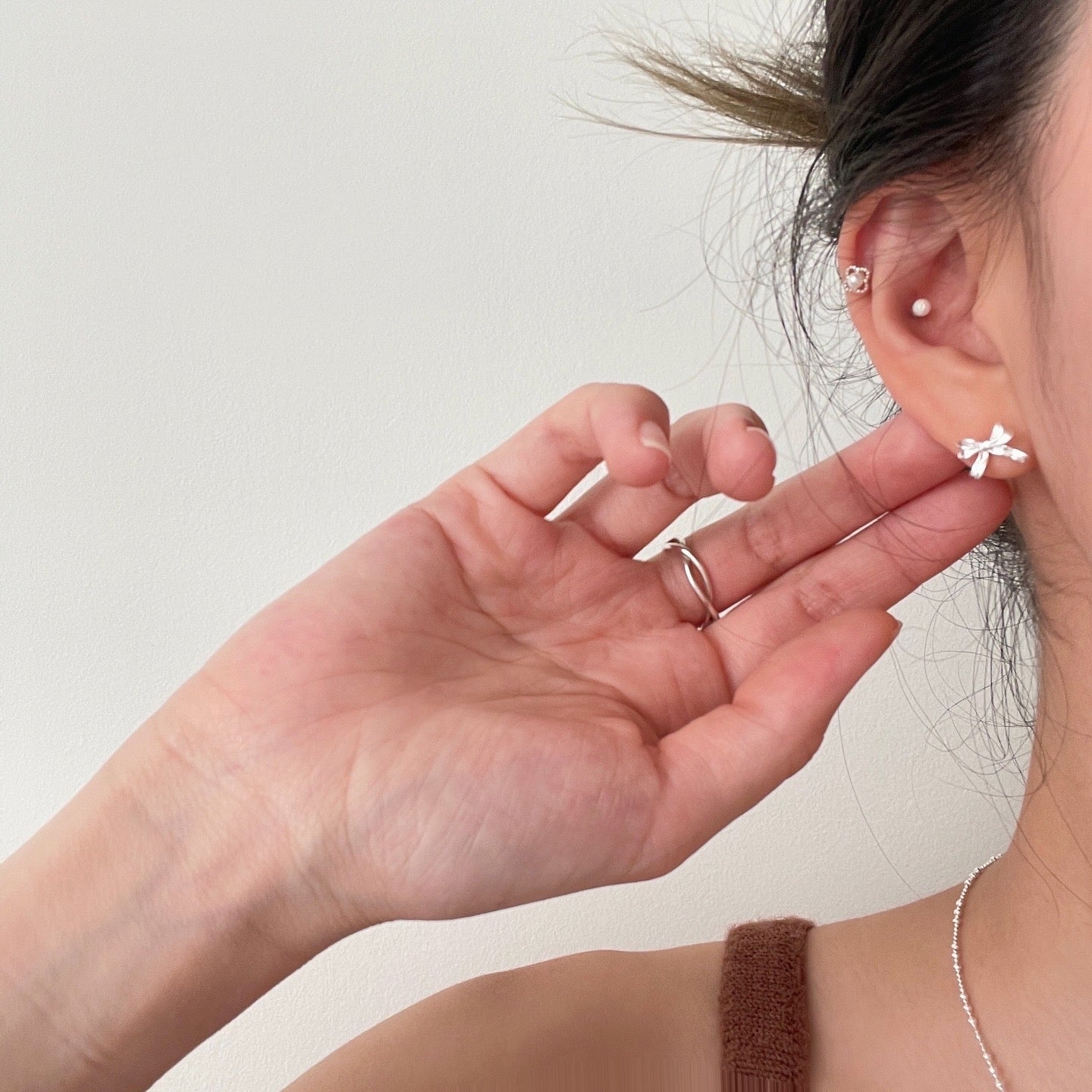 Pearlie flower piercing