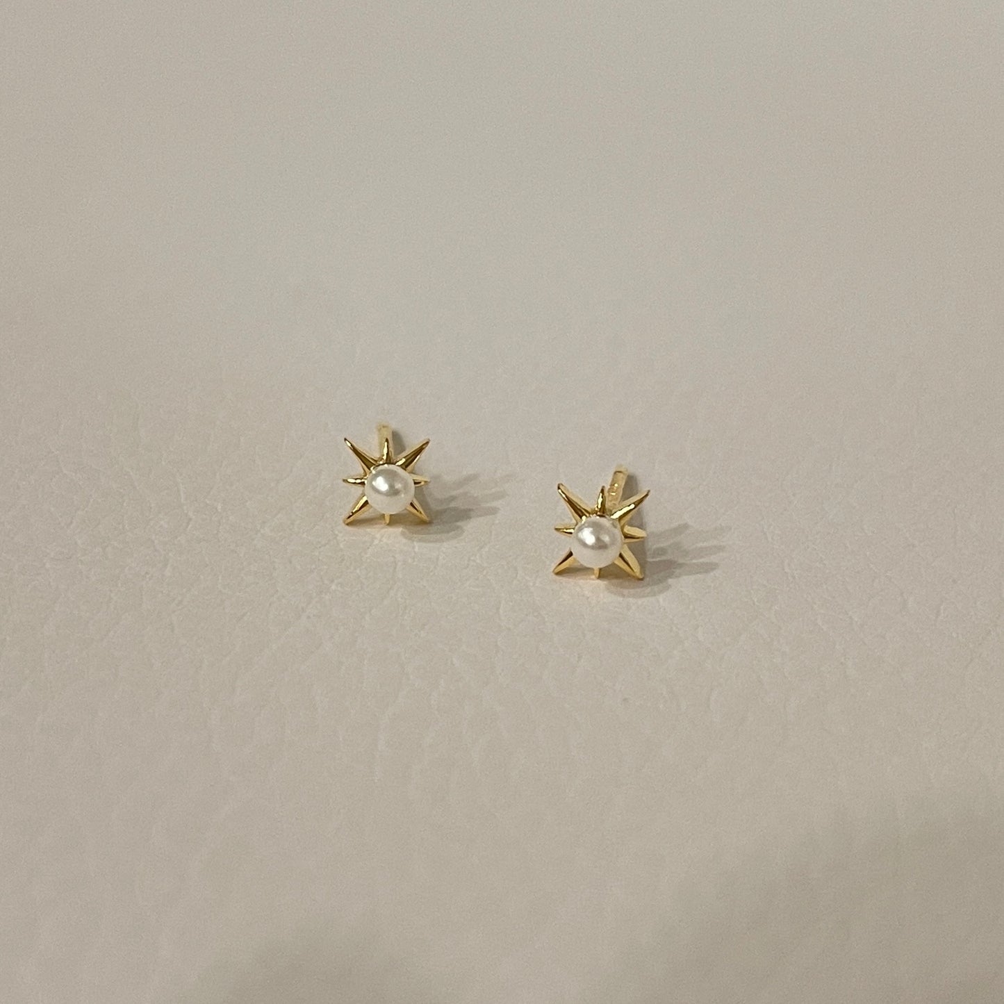 Sirius stud earrings