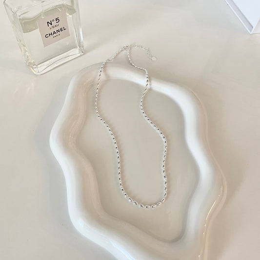 Silver pearl necklace