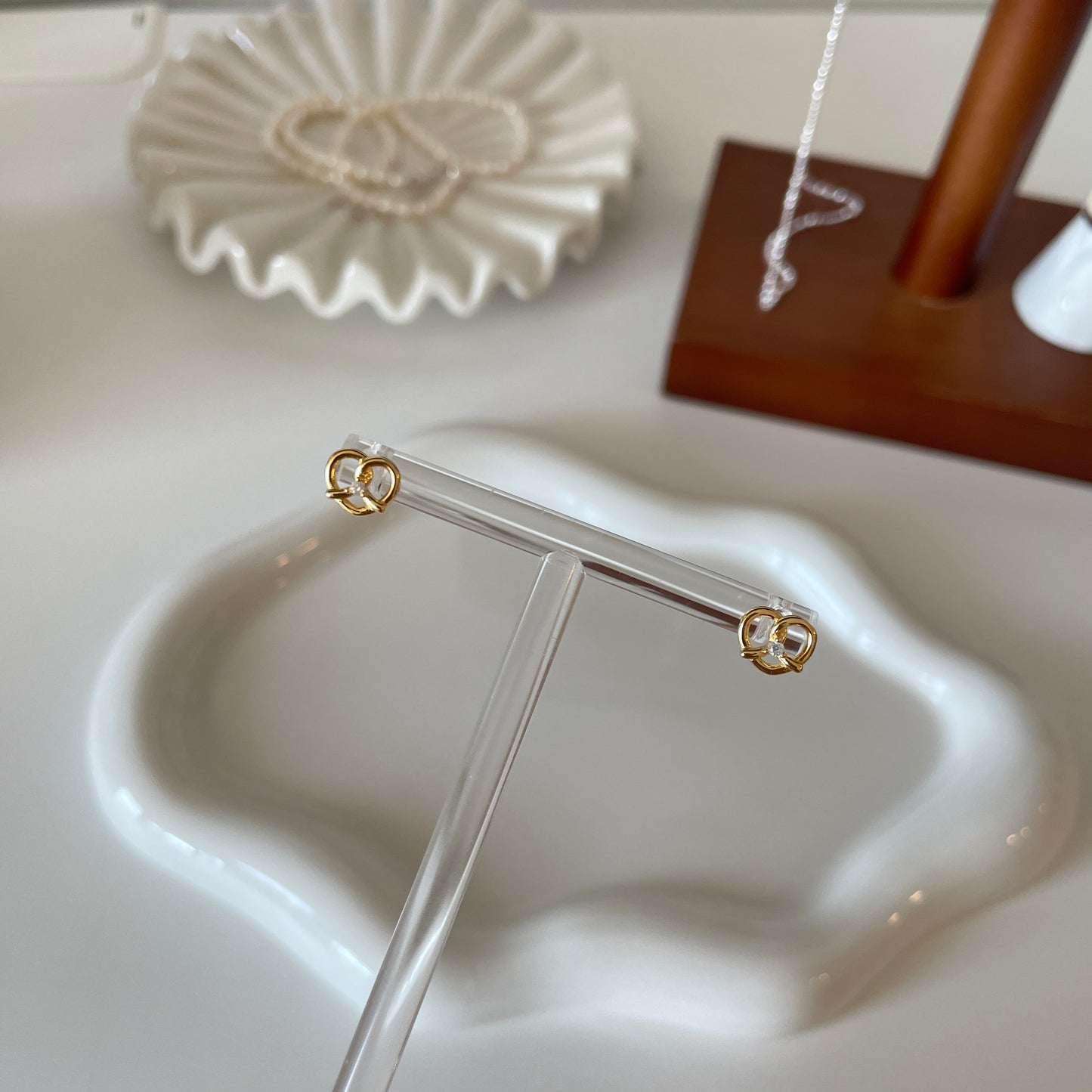 Mini pretzel stud earrings