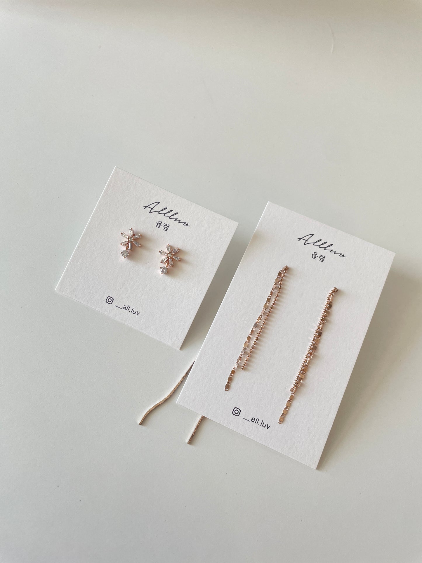 IU long chain earrings