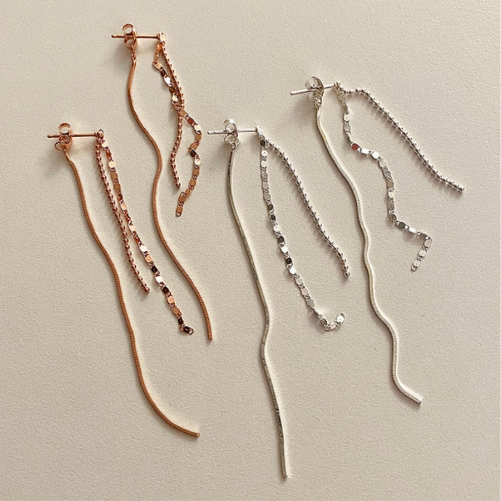 IU long chain earrings