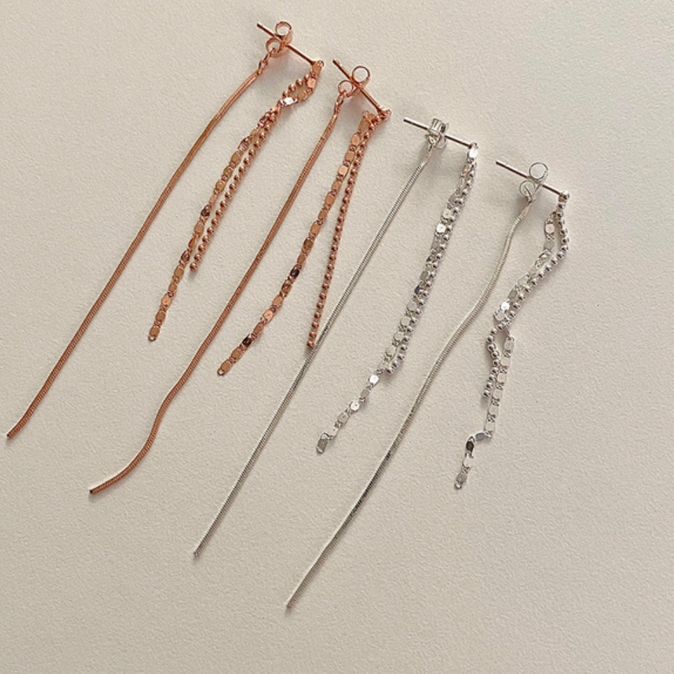 IU long chain earrings