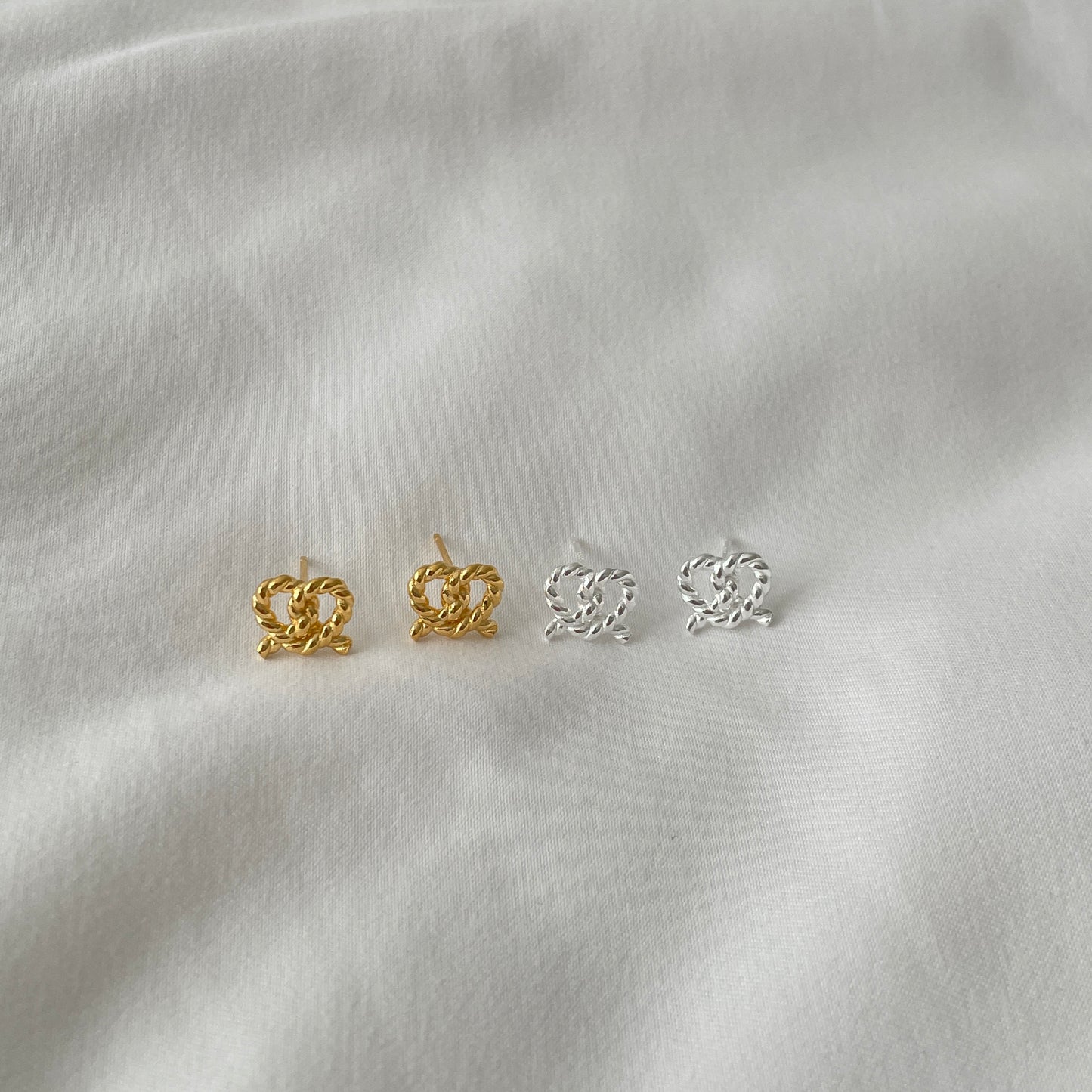 Twisted pretzel earrings