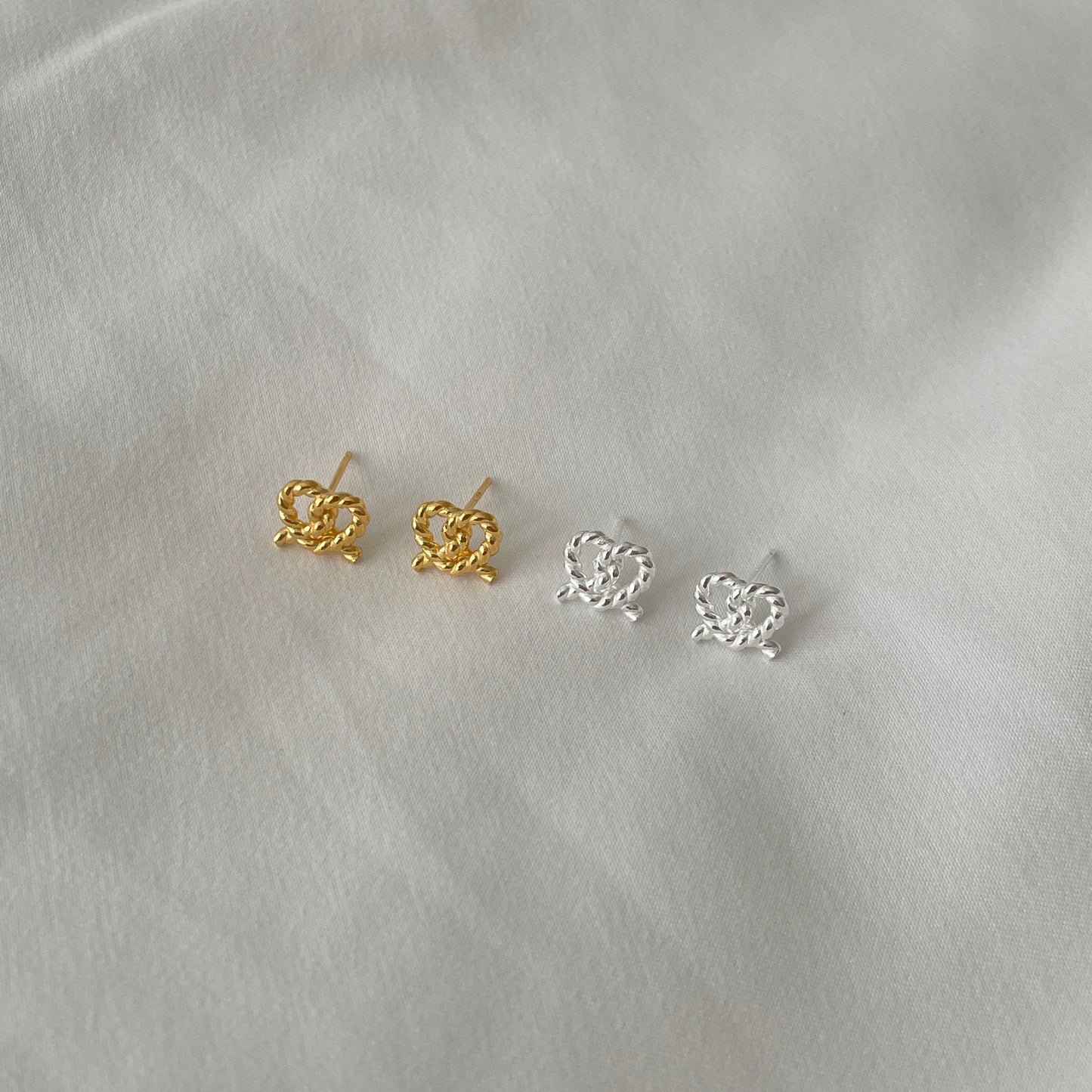 Twisted pretzel earrings