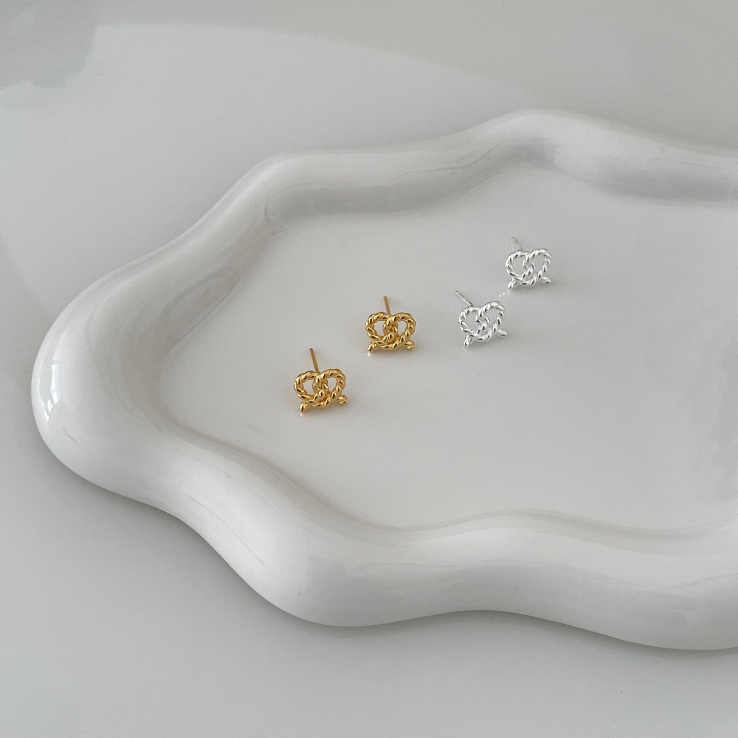 Twisted pretzel earrings