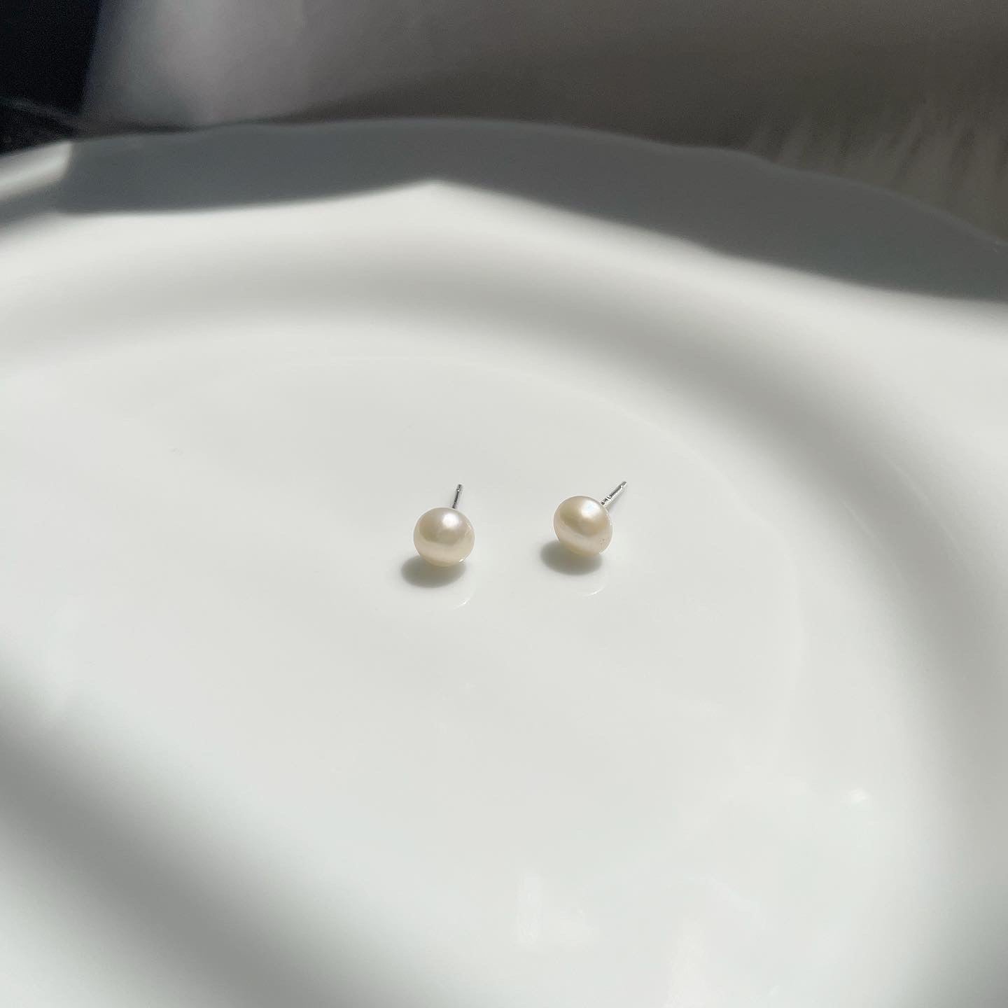 Prom pearl earrings