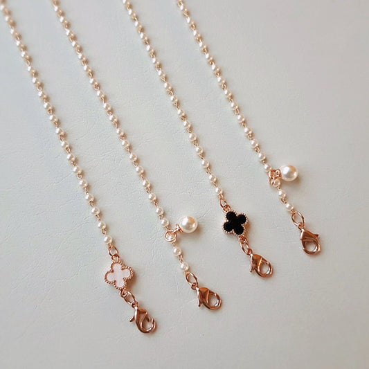 Pearl clover mask strap