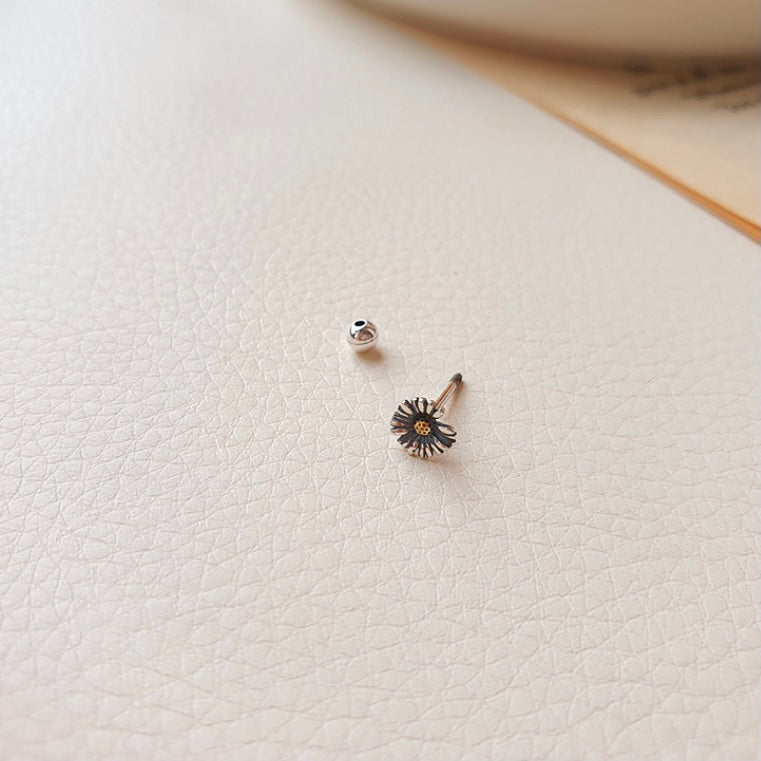 Vintage flower piercing