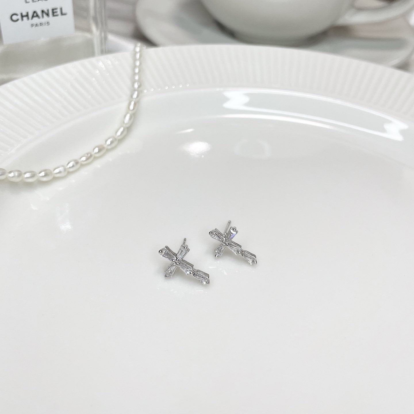 Cubic cross earrings