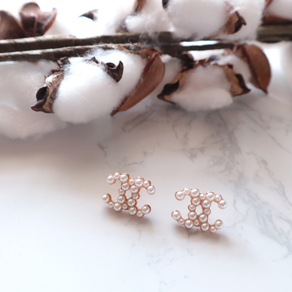 Pearl CC earrings