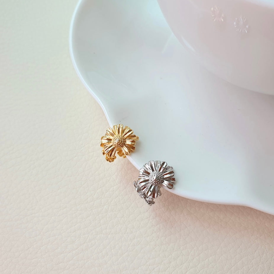 Sunflower ear-cuff