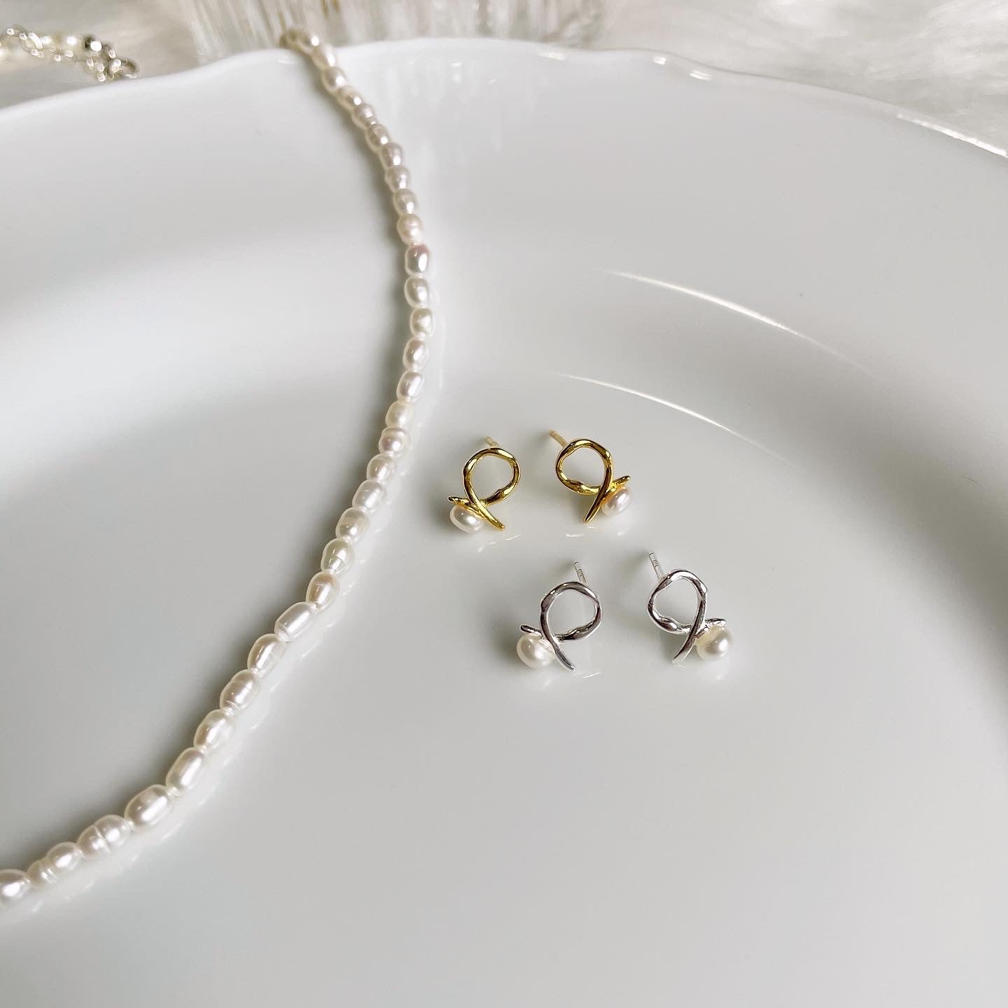 Twist Ribbon earrings