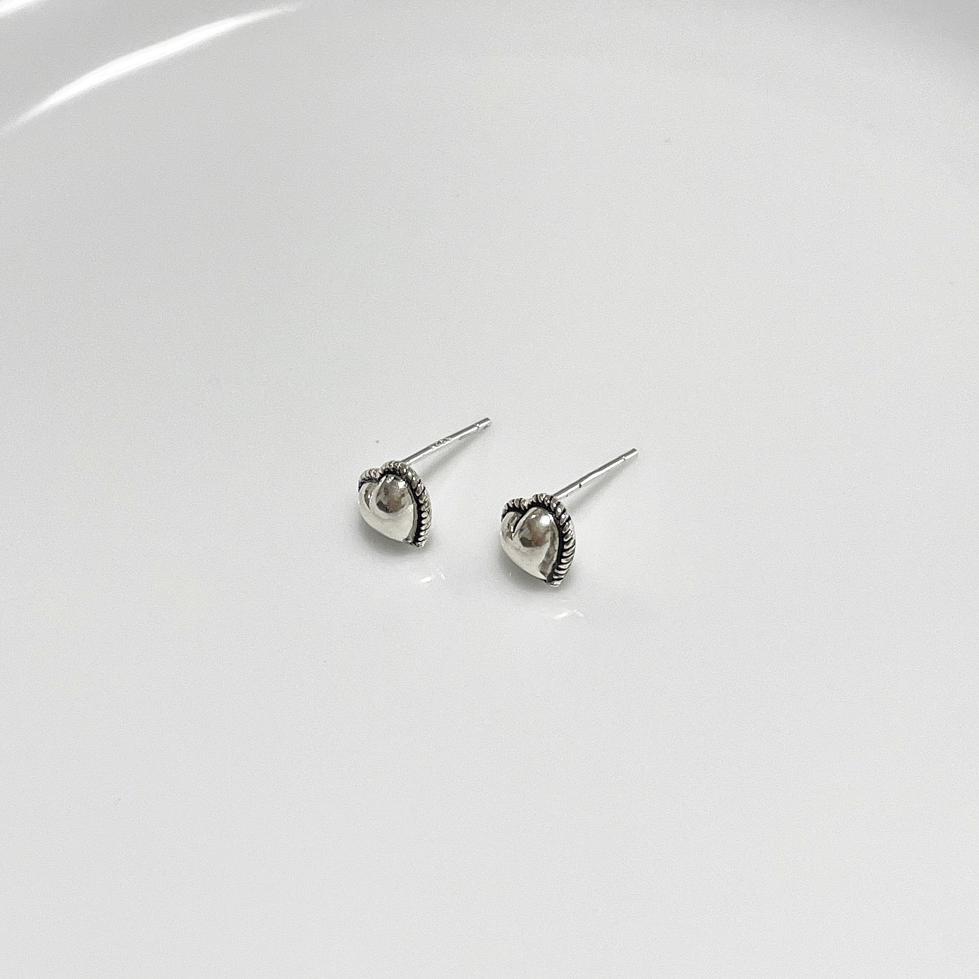 Vintage heart earrings