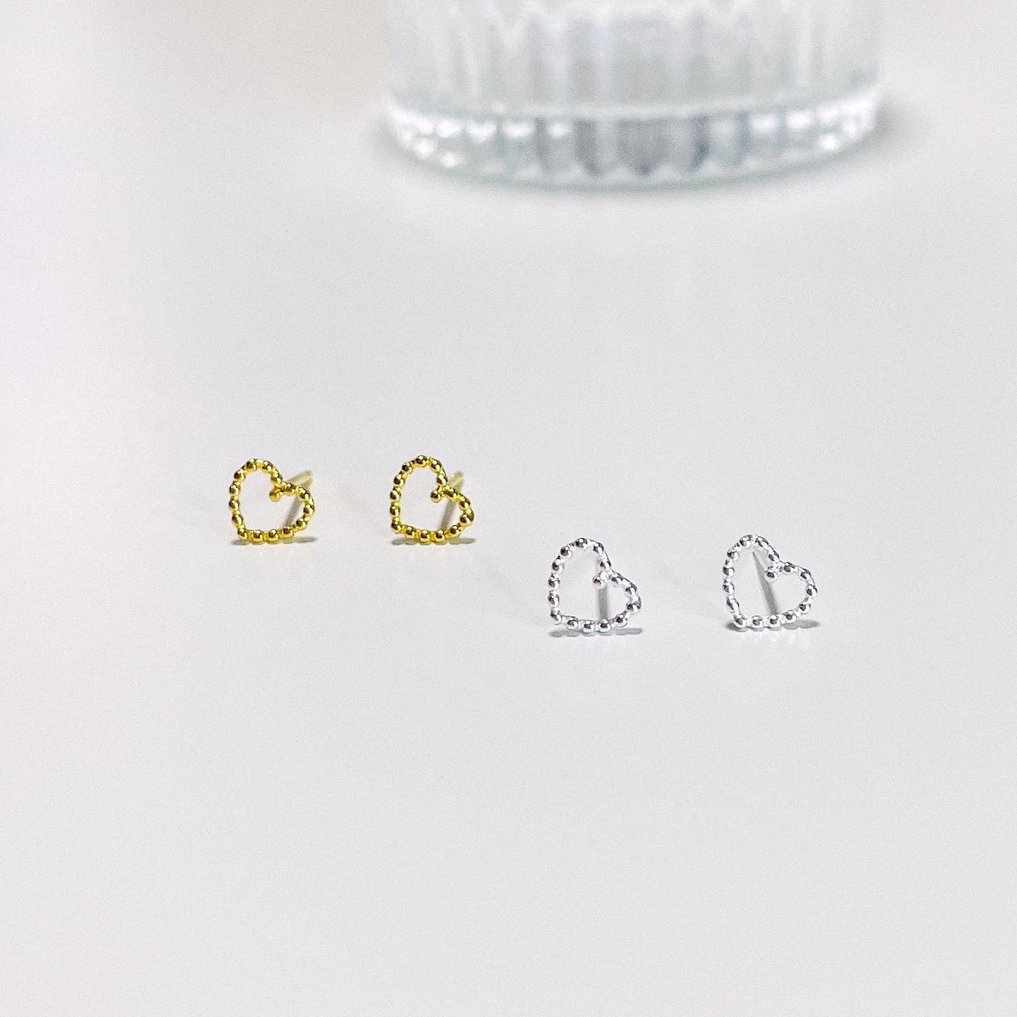 Airy heart earrings