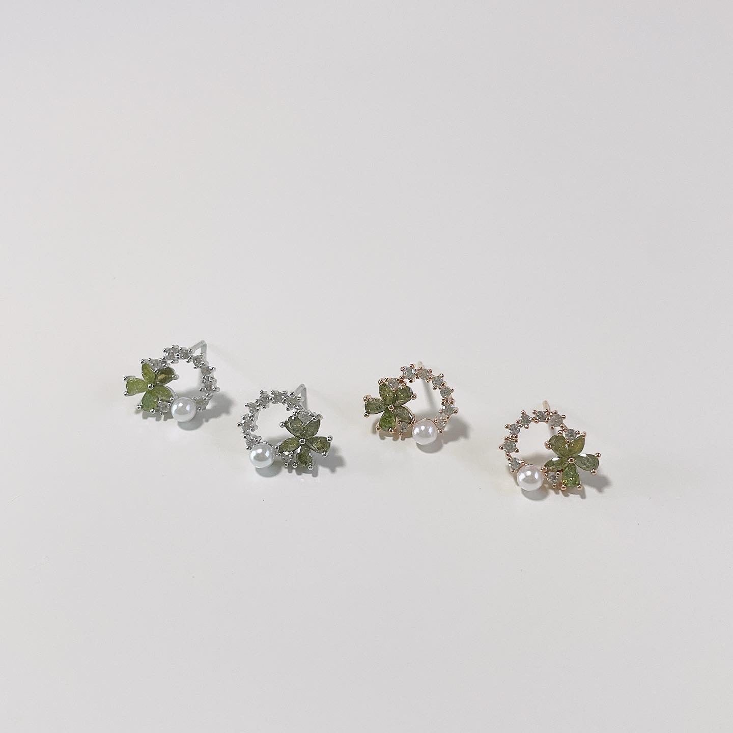 Mistletoe earrings