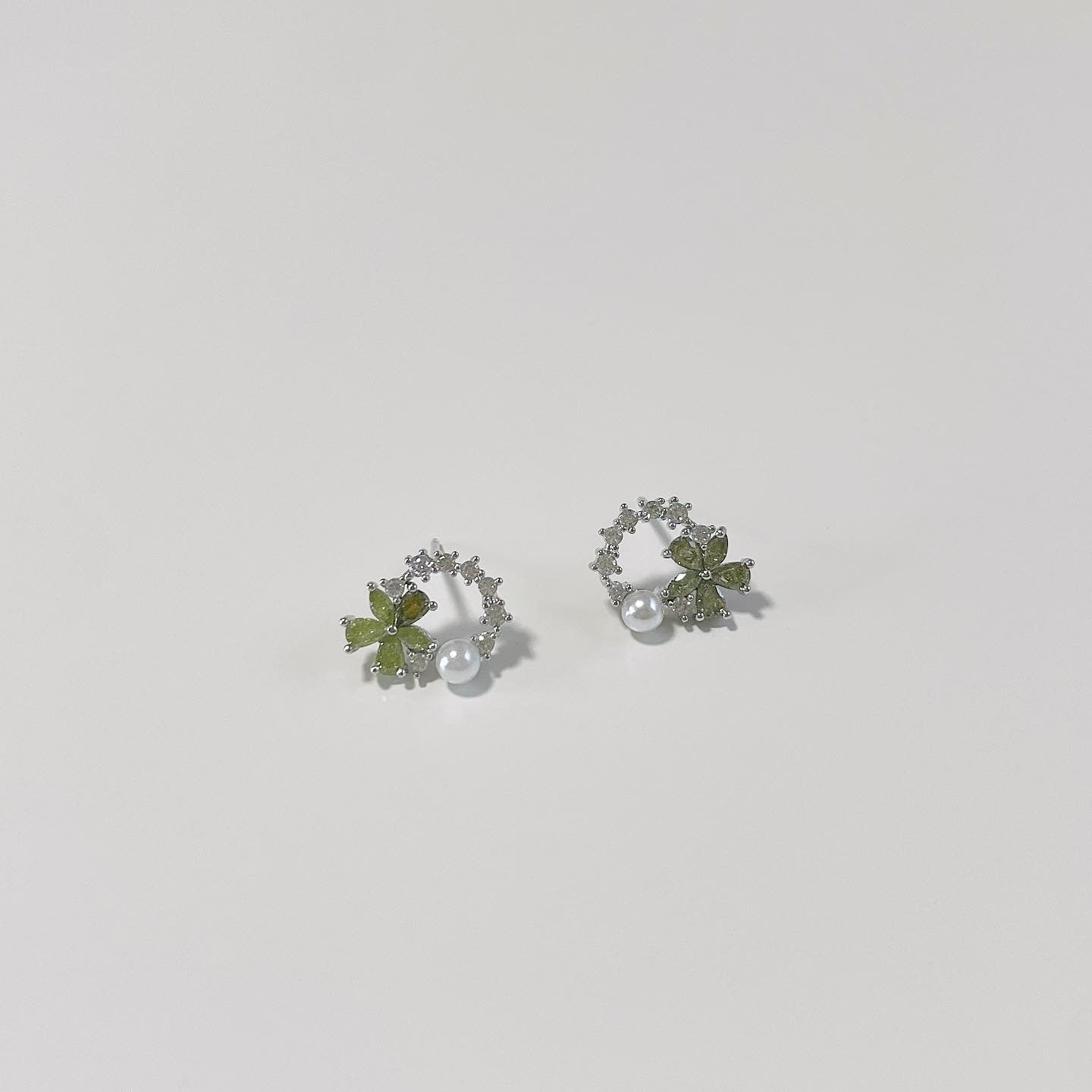 Mistletoe earrings