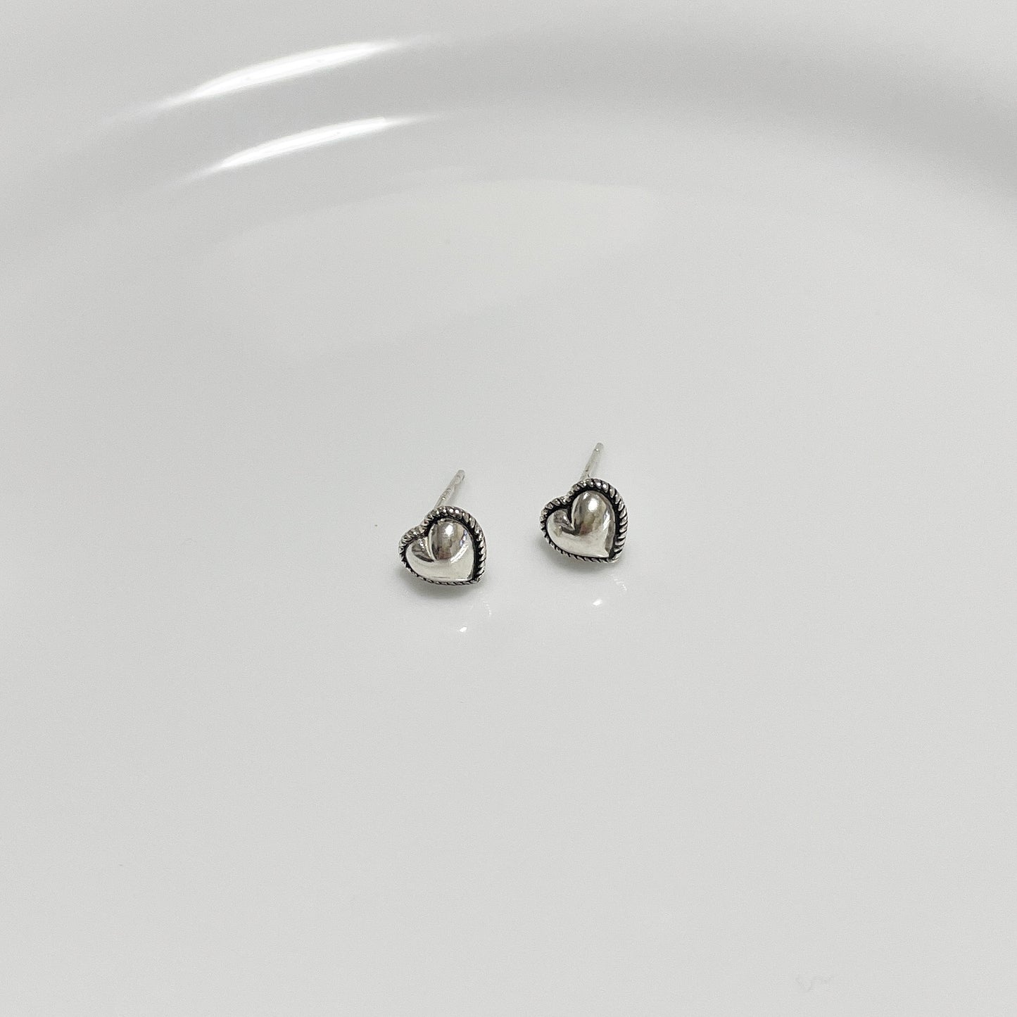 Vintage heart earrings