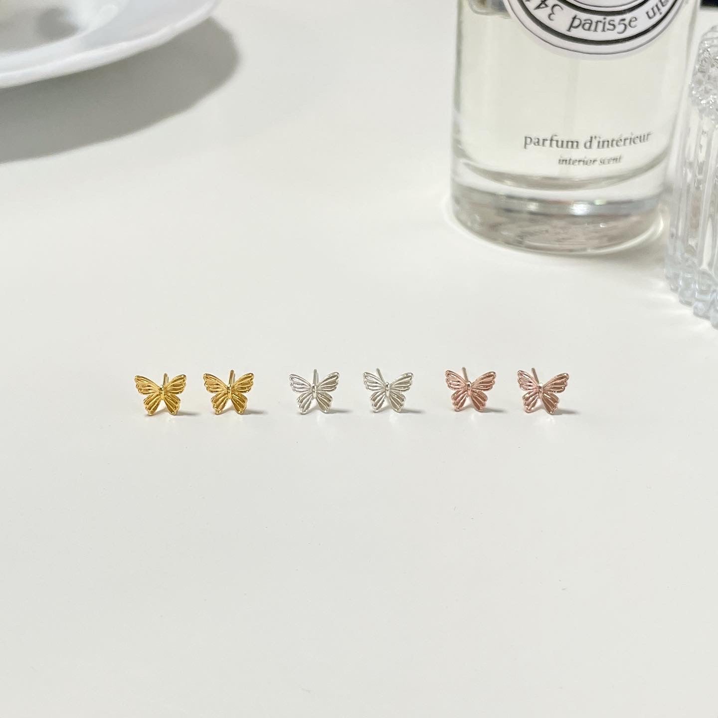 Nabi stud earrings 2.0