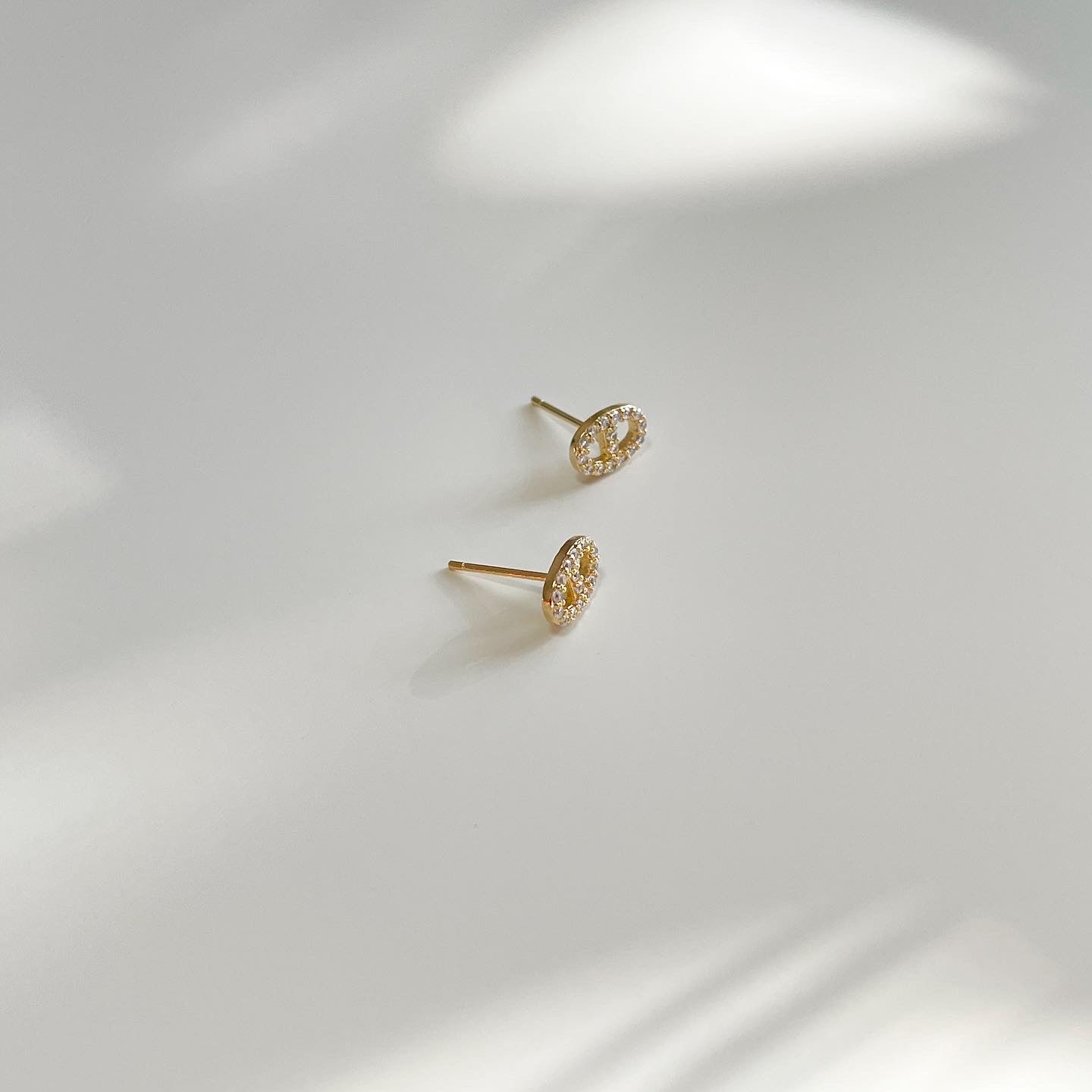 Chandal stud earrings