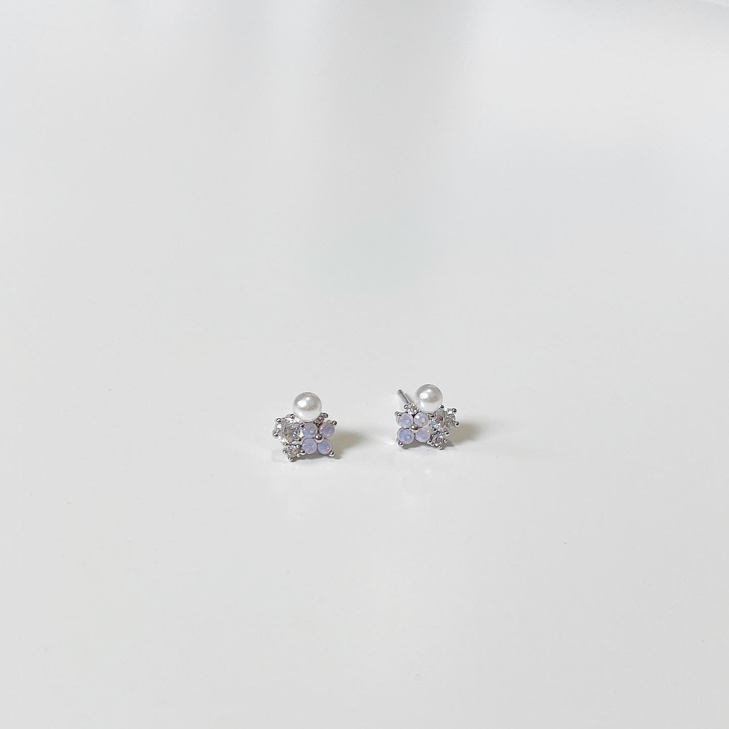 Poem stud earrings
