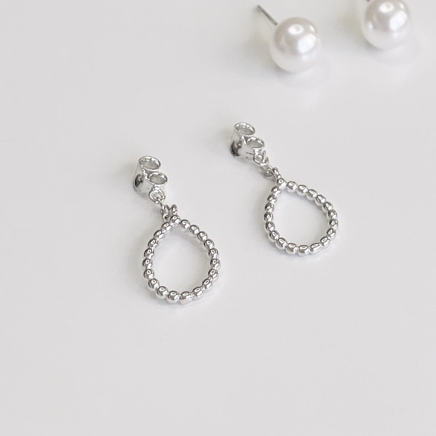 Swarovski drop earrings