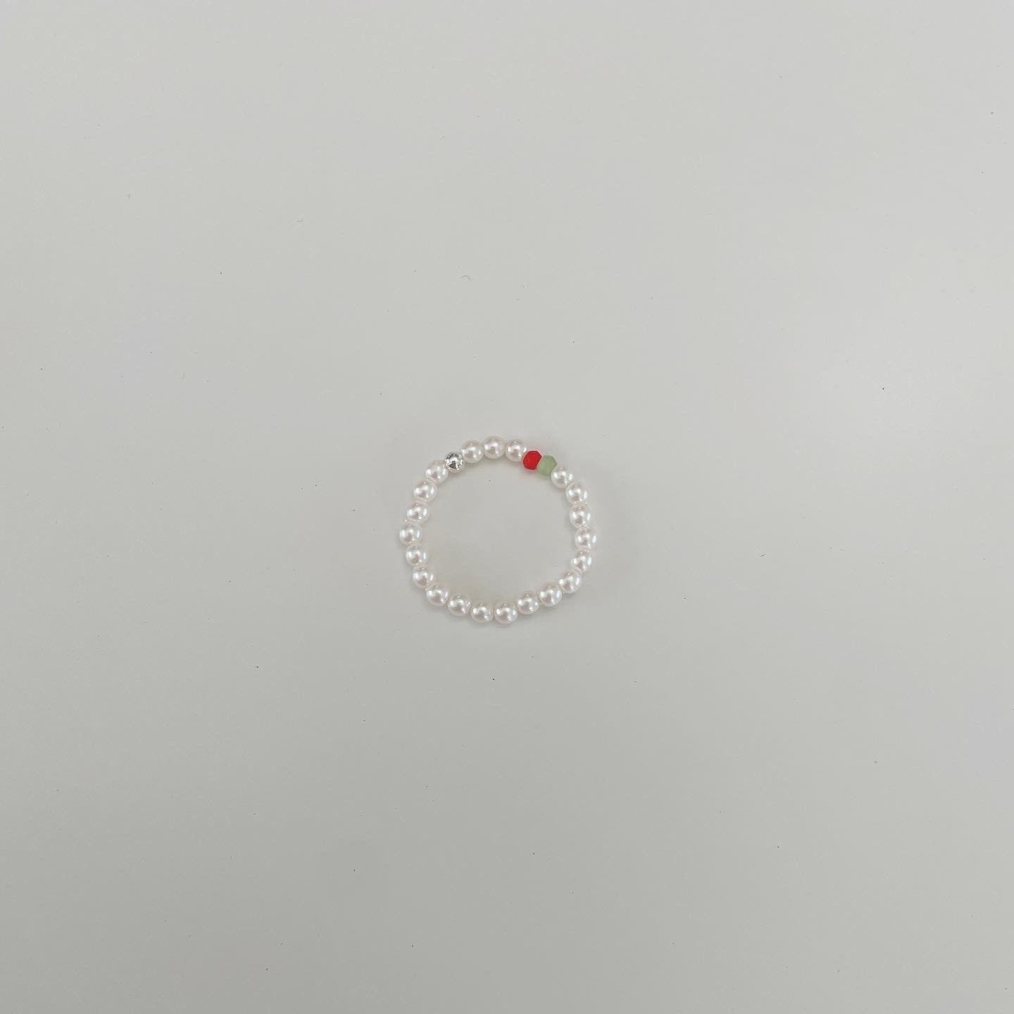 Retro pearl beads ring