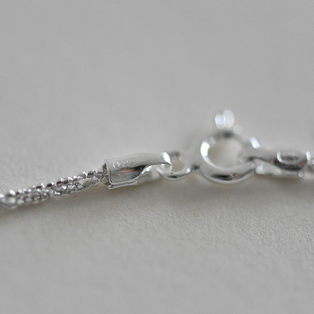 Sparkling necklace