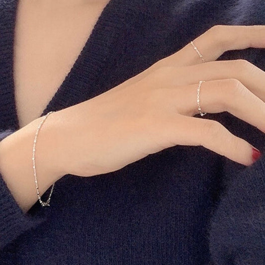 Silver cube point bracelet